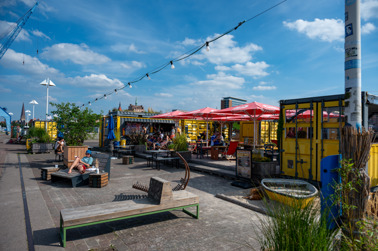 Beach bar on the Warnowufer in Rostock