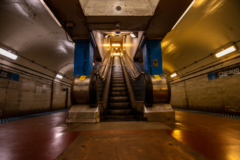 "Chicago" Station of the "Blue" line.
Chicago Elevated ("L") is the rapid transit system of the City of Chicago.