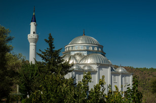 Cirali Mosque in the greenery