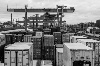 Container in Stacks and gantry cranes