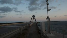 Late evening bike tour in the south of Fehmarn. The setting sun invites you to take pictures.
Photo stop: Fehmarn Sound Bridge (From Fehmarn island to mainland)