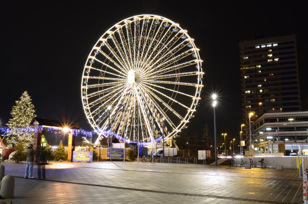 Ferris wheel at Night