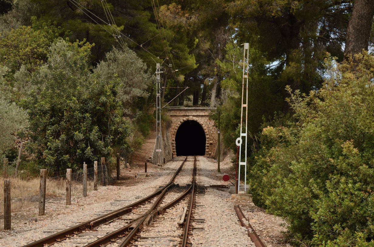 Ferrocarril de Sóller Tunnel