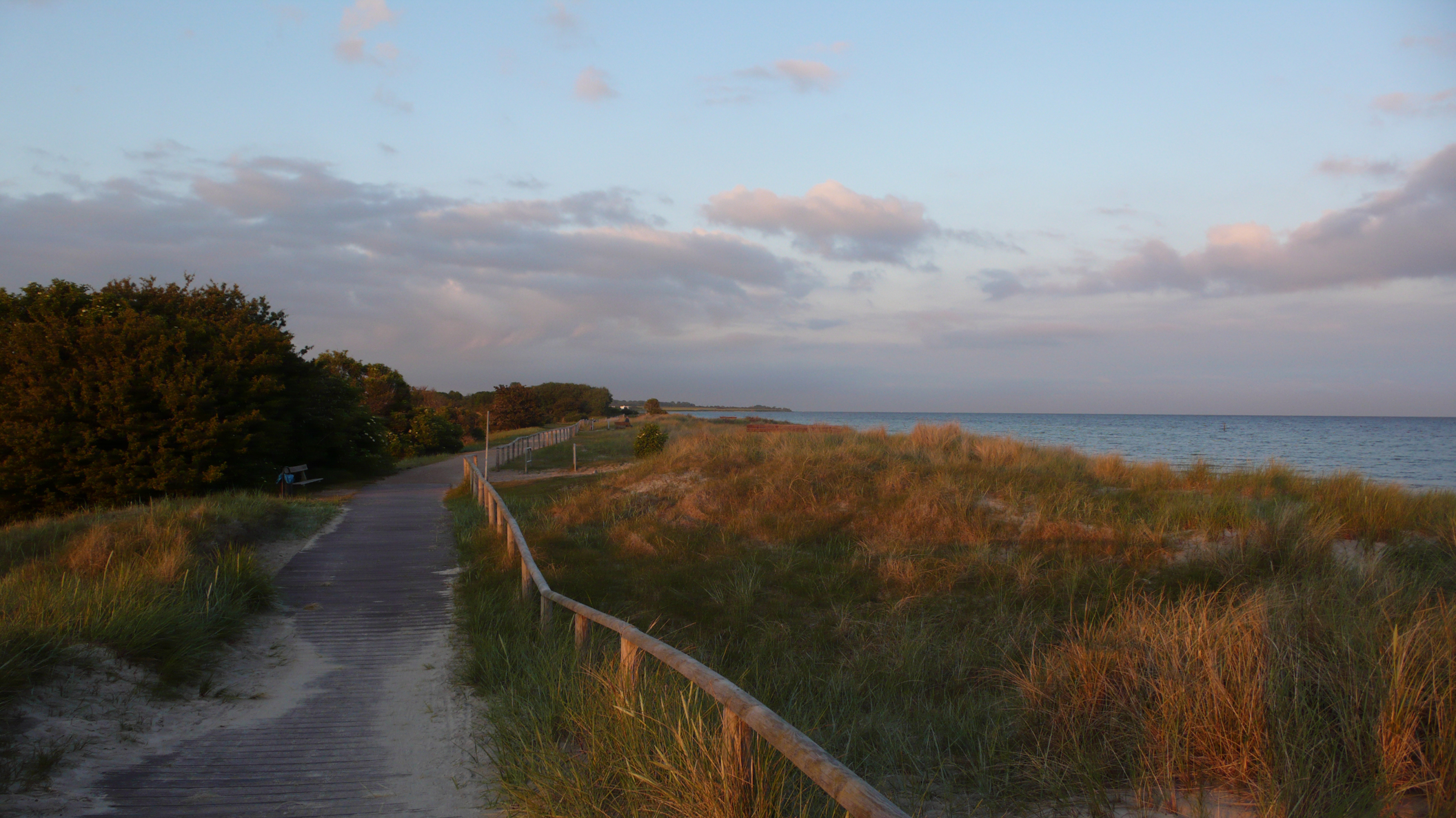 Path at Fehmarn Südstrand