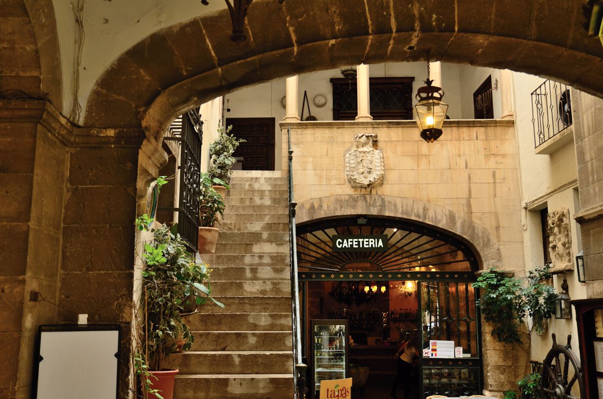 Patio with cafeteria