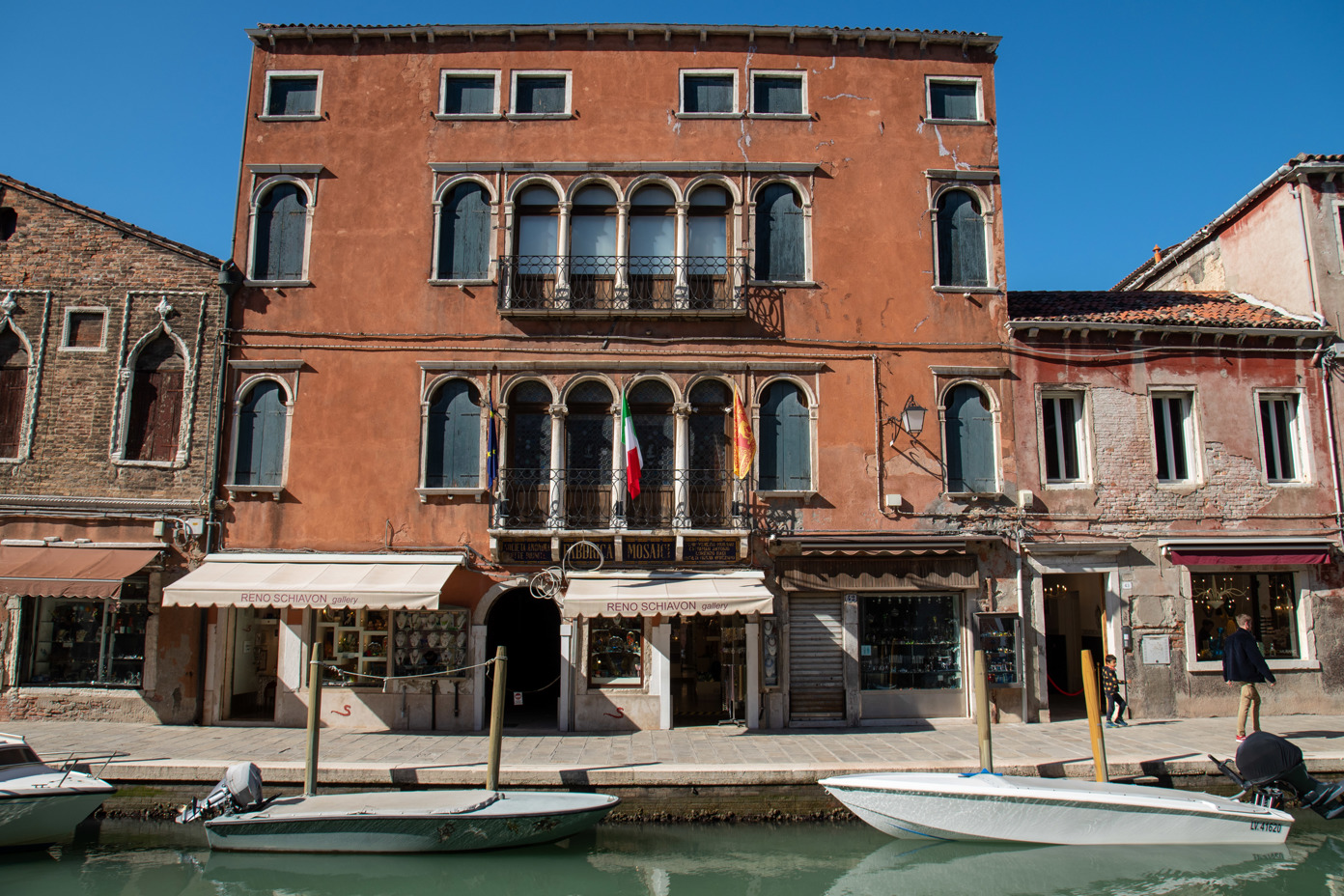 Reno Schiavon Gallery - Rio dei Vetrai - Murano